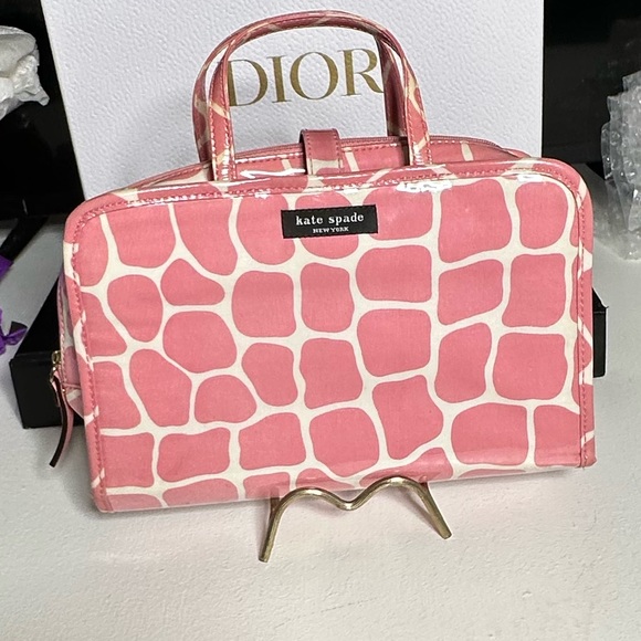 kate spade Handbags - Kate Spade Toiletries Bag